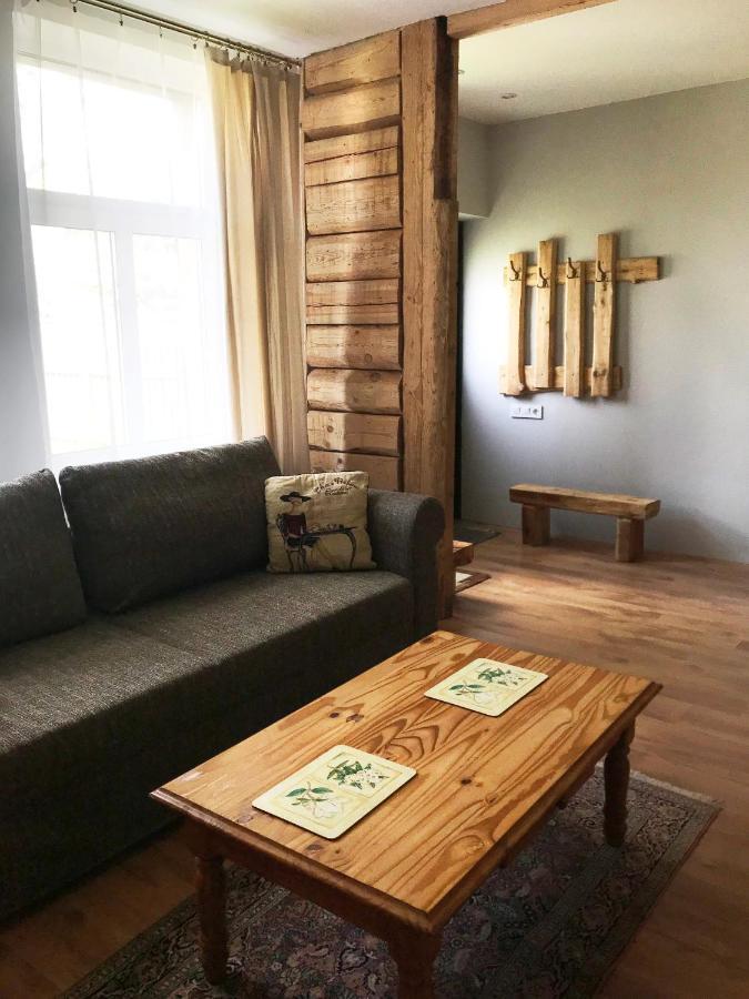 Apartamenti Starp Krastiem リエパーヤ エクステリア 写真